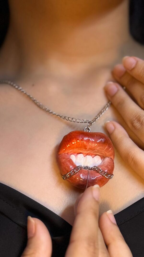 WhatsApp Image 2026-04-02 at 10.01.17 PMk Lip Drip Pendant