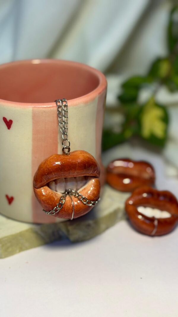 WhatsApp Image 2026-04-02 at 12.43.35 PMh Lip Drip Pendant