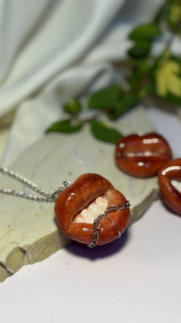 WhatsApp Image 2026-04-02 at 12.43.36 PMb Lip Drip Pendant