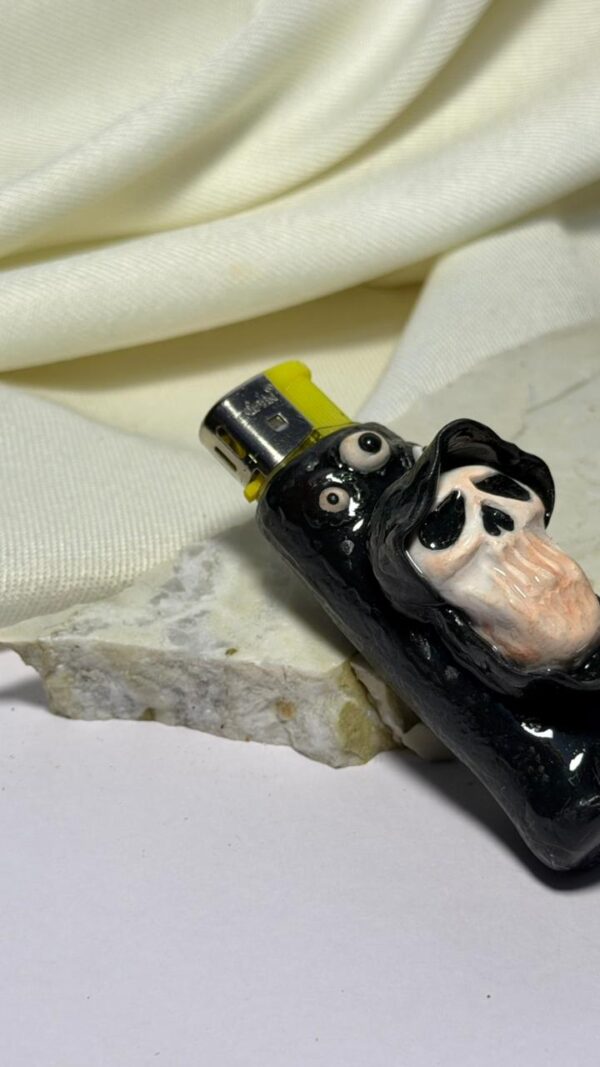 Death Veil Lighter Sleeve