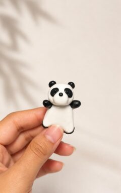 Climbing Panda Hipper